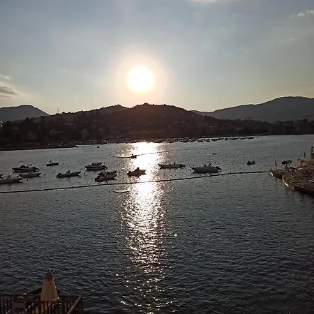 Apartment Rapallo Suite *